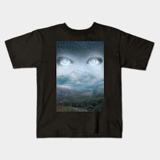 Winter Eyes Kids T-Shirt